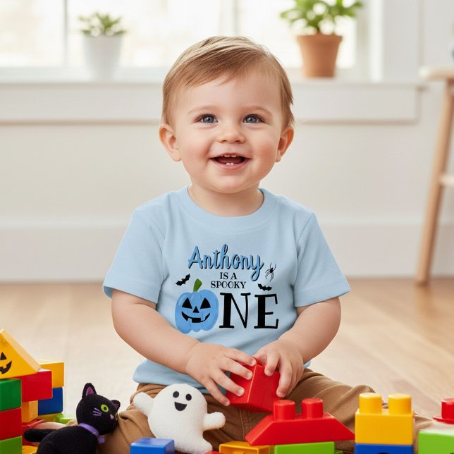 Camiseta De Bebé Famoso primer cumpleaños de Halloween (Subido por el creador)