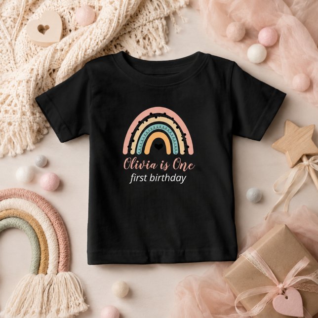 Camiseta De Bebé Fiesta de Cumpleaños número 1 de Rainbow & Hearts (Rainbow & Hearts 1st Birthday Party Baby T-Shirt)