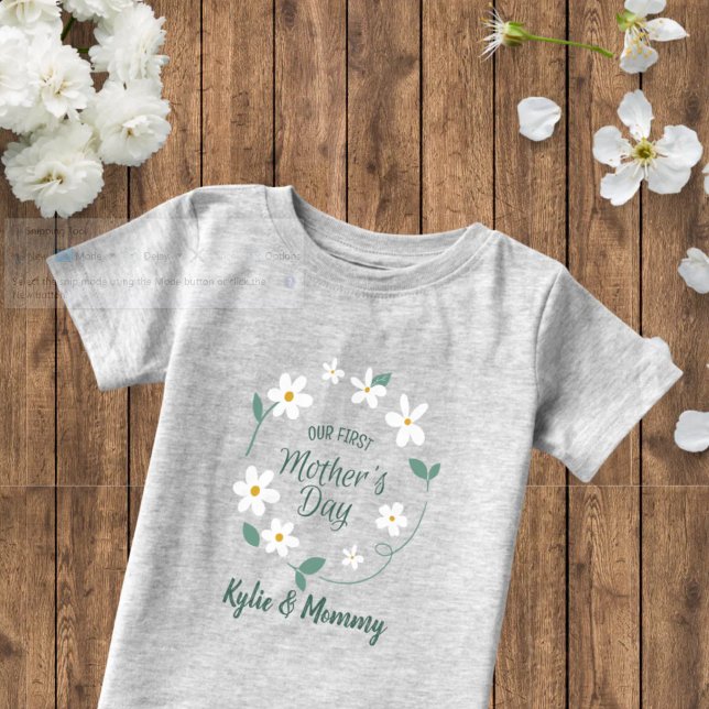 Camiseta De Bebé First Mother's Day Matching Shirts New Mom & Baby  (Subido por el creador)