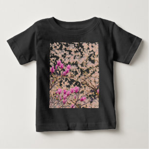Camiseta De Bebé Flor Primaria de Magnolias Púrpuras y Florecientes