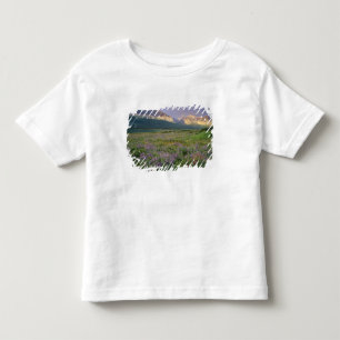 Camiseta De Bebé Flores silvestres de la pradera a lo largo del lag