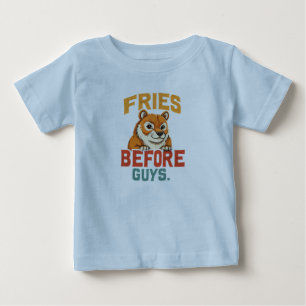 Camiseta De Bebé "Fries Antes De Chicos"