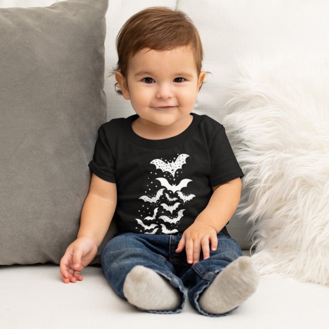 Camiseta De Bebé Galaxia de Halloween Volando murciélagos blancos y (Subido por el creador)
