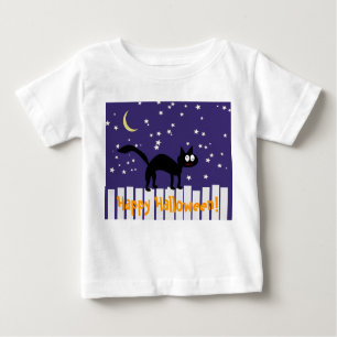 Camiseta De Bebé Gato negro de Halloween en la cerca