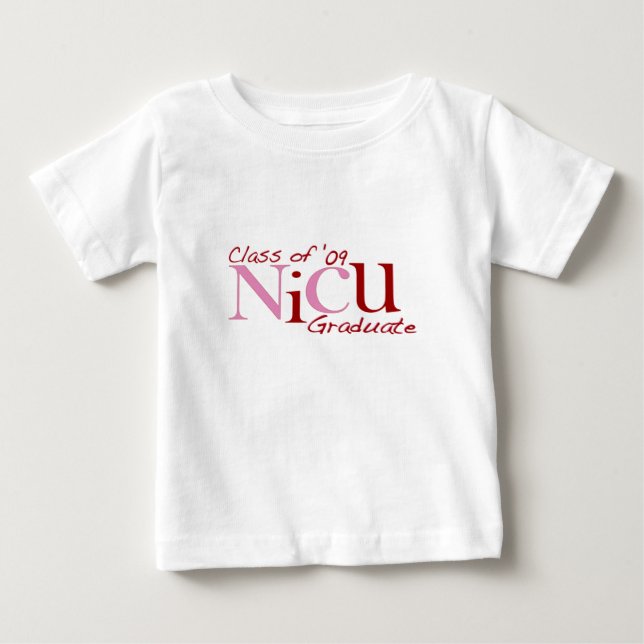 Camiseta De Bebé Graduado de la NICU (Clase) de '09 (Rosa) (Anverso)