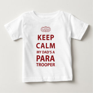 CAMISETA DE BEBÉ GUARDE LA CALMA QUE MI PAPÁ ES PARACAIDISTA