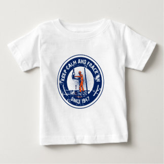 Camiseta De Bebé Guarde la calma y Frack encendido.  Desde 1947.