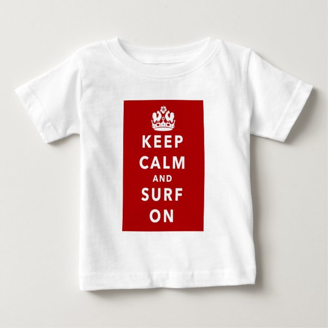 Camiseta De Bebé Guarde la calma y practique surf encendido (Anverso)