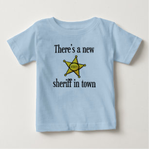 Camiseta De Bebé Hay nuevo sheriff en ciudad