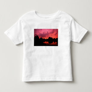 Camiseta De Bebé Hermoso color al atardecer de montañas de piedra c