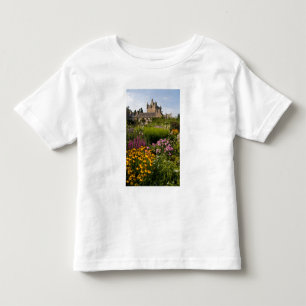 Camiseta De Bebé Hermosos jardines y famoso castillo en Escocia