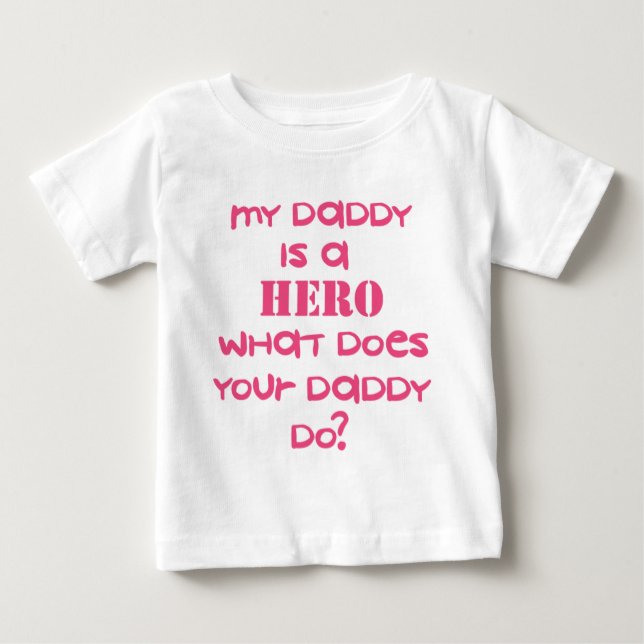 CAMISETA DE BEBÉ HERO-DADDY-PINK (Anverso)