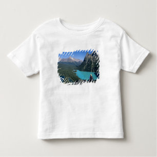 Camiseta De Bebé Hiker domina el lago de color turquesa
