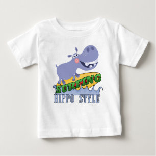 Camiseta De Bebé Hippopotamus de la persona que practica surf