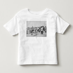 Camiseta De Bebé Indios de Lakota que pelan la fotografía del