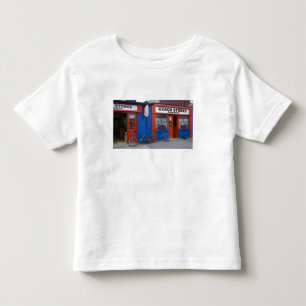Camiseta De Bebé Irlanda, Strandhill. Fachadas de tiendas con bicic
