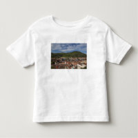 Italia, Cerdeña, Bosa. Vista de la ciudad desde Ca
