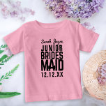 Camiseta De Bebé Junior Bridesmaid Bridal Party Custom Name T-Shirt<br><div class="desc">¡Trate a sus novias junior con camisetas de novias junior! Añada su nombre y la fecha de su boda y consígalo para que los huéspedes de su boda se unan con su amabilidad.</div>