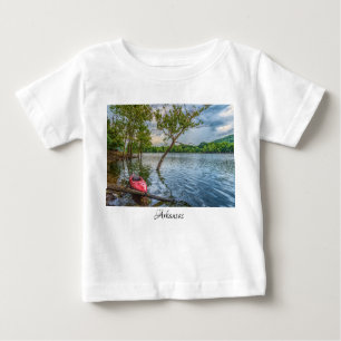 Camiseta De Bebé Kayak flotando en el lago Table Rock