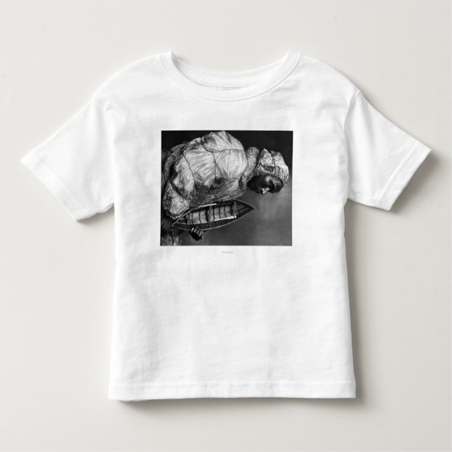 Camiseta De Bebé Kayaker que lleva la chaqueta impermeable con el (Anverso)