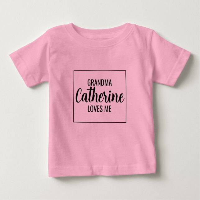 Camiseta De Bebé La abuela personalizada me ama a mi nieto (Anverso)