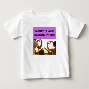 CAMISETA DE BEBÉ LA FAMILIA ES QUIEN TE APOYA ❤️