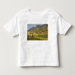 Camiseta De Bebé Lago Cecret con arco iris sobre el Castillo del Di