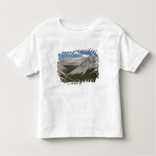 Camiseta De Bebé Lago mountain en un valle con el cielo azul