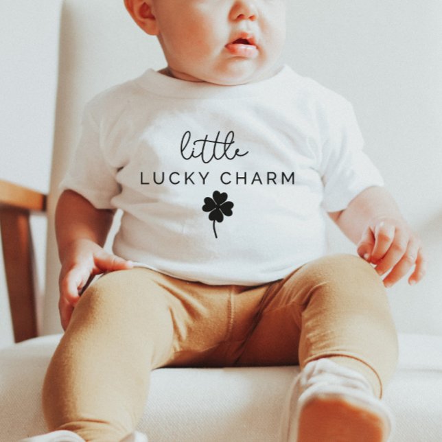 Camiseta De Bebé Little Lucky Charm Clover (Subido por el creador)