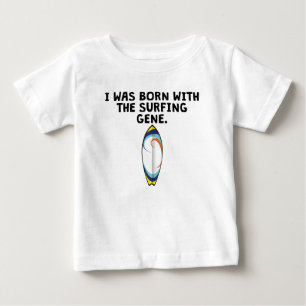 Camiseta De Bebé Llevado con el gen que practica surf