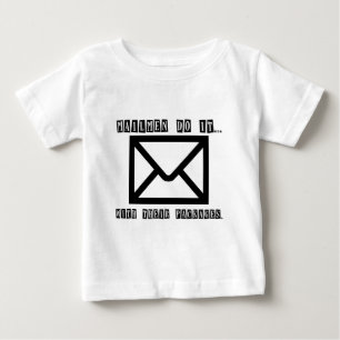 Camiseta De Bebé Los carteros lo hacen... con sus paquetes.