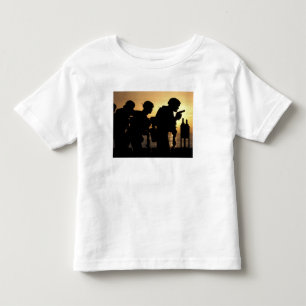 Camiseta De Bebé Los infantes de marina encienden las armas de mano