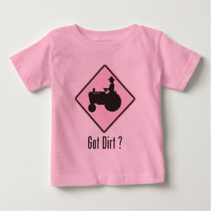 Camiseta De Bebé Lt conseguido del tractor de la suciedad. Rosa