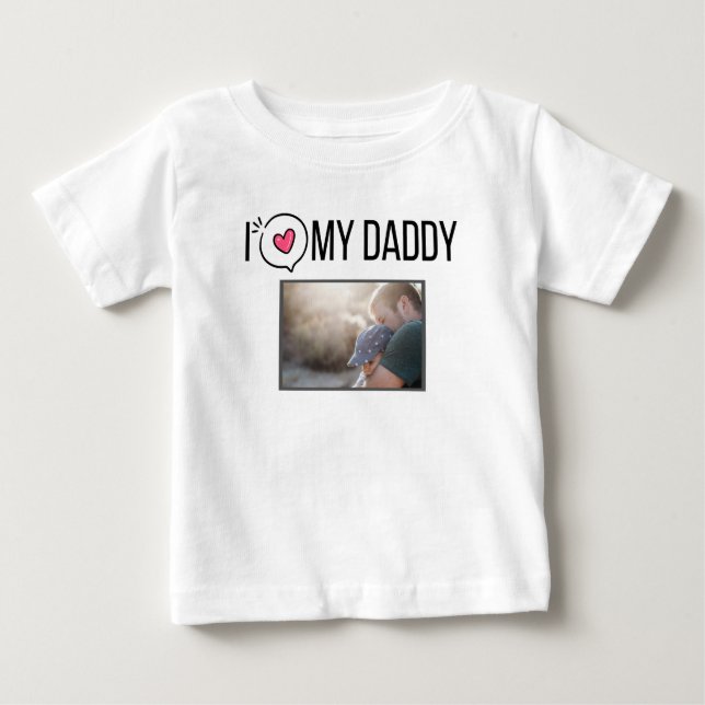 CAMISETA DE BEBÉ ME ENCANTA LA FOTO PERSONALIZADO DE MI PAPÁ DE BEB (Anverso)