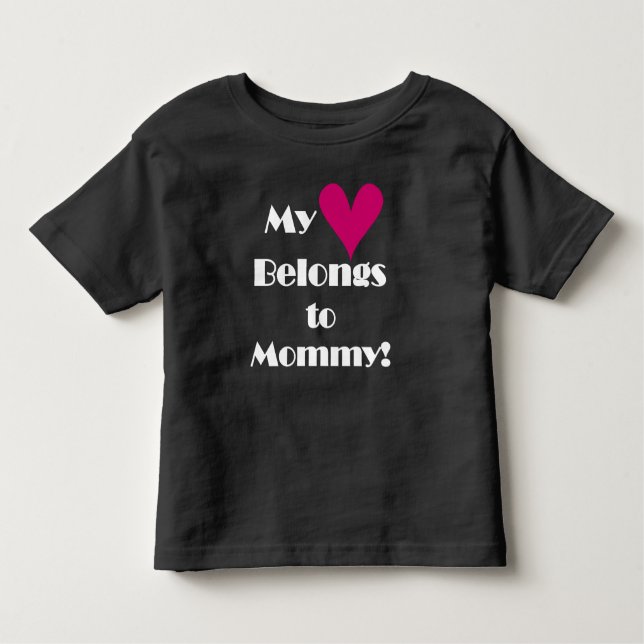 Camiseta De Bebé Mi corazón le pertenece a mamá (Anverso)