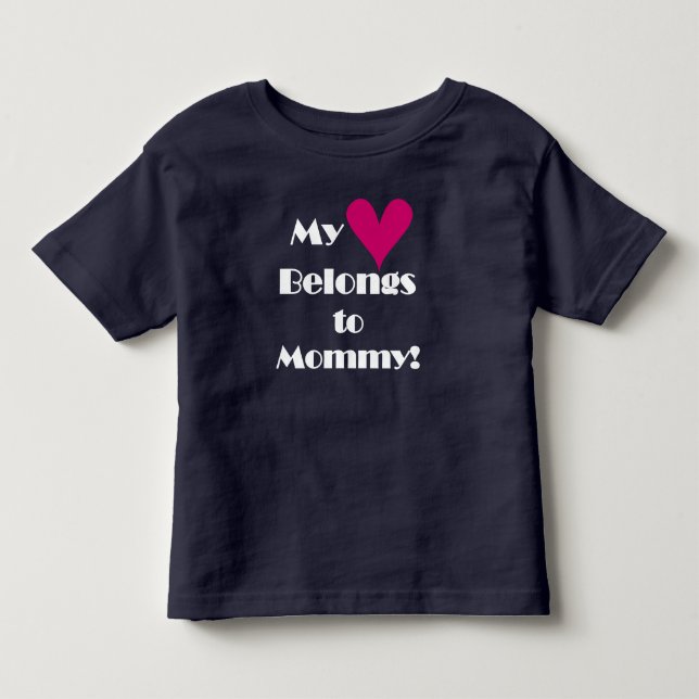 Camiseta De Bebé Mi corazón le pertenece a mamá (Anverso)
