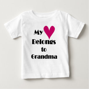Camiseta De Bebé Mi corazón pertenece a la abuela