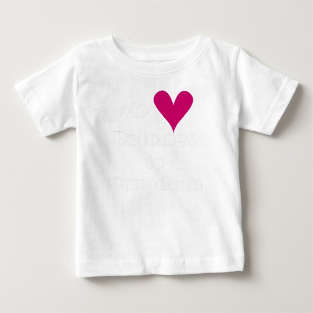 Camiseta De Bebé Mi corazón pertenece a la abuela (Anverso)