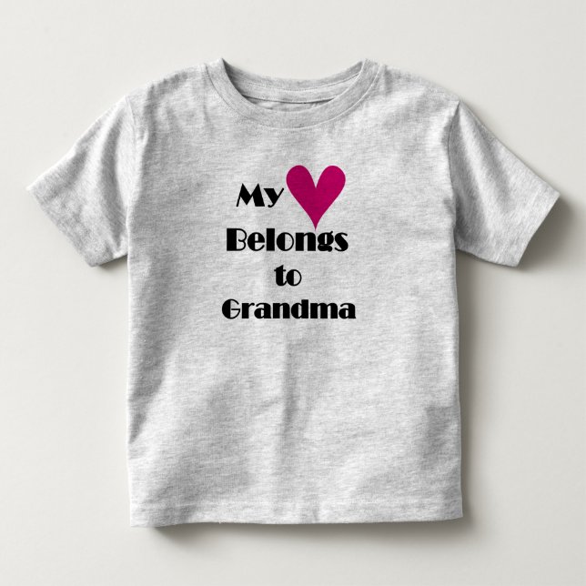 Camiseta De Bebé Mi corazón pertenece a la abuela (Anverso)