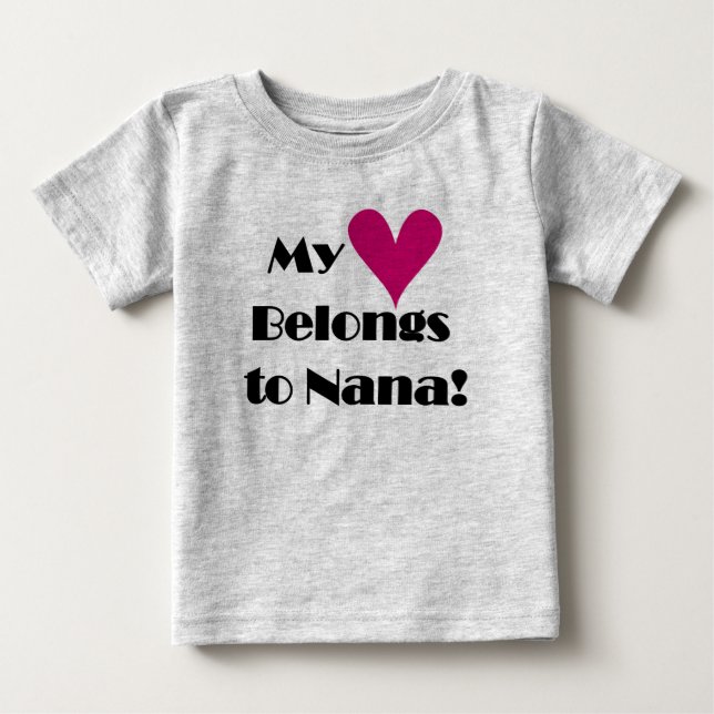 Camiseta De Bebé Mi corazón pertenece a Nana (Anverso)