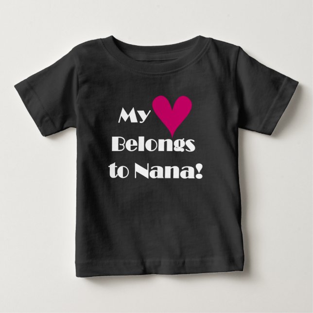 Camiseta De Bebé Mi corazón pertenece a Nana (Anverso)
