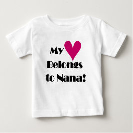 Camiseta De Bebé Mi corazón pertenece a Nana