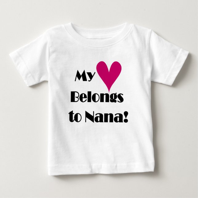 Camiseta De Bebé Mi corazón pertenece a Nana (Anverso)