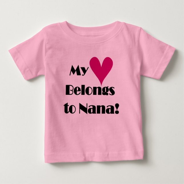 Camiseta De Bebé Mi corazón pertenece a Nana (Anverso)