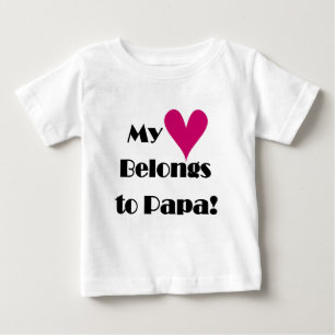 Camiseta De Bebé Mi corazón pertenece a papá