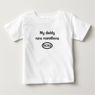 Camiseta De Bebé Mi papá funciona con maratones