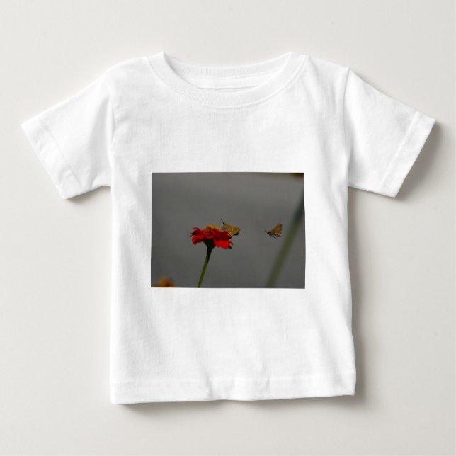 Camiseta De Bebé Modos y zinnia roja (Anverso)