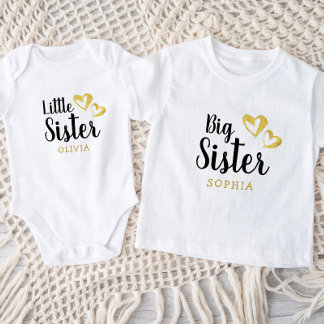 Camiseta De Bebé Monograma del nombre de la hermana mayor de Gold H