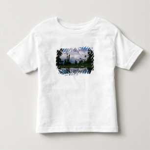 Camiseta De Bebé Monte Rainier reflejado en un lago de montaña