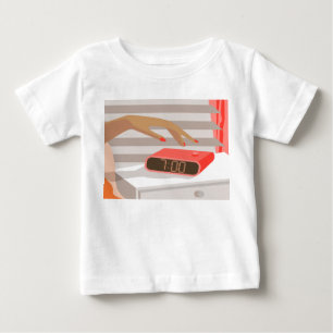 Camiseta De Bebé Mujeres presionando con la mano el botón de snooze